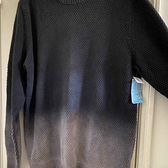 NWT Men’s Old Navy Two Toned Knitted Sweater - Picture 2 of 5